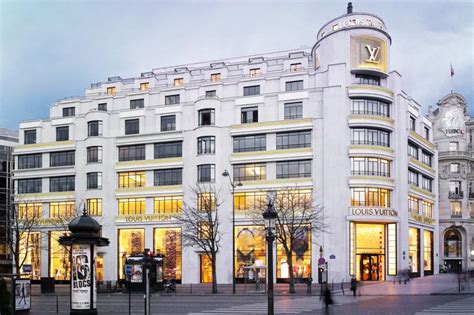 champs elysees lv store